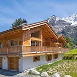 Sublime chalet Mitoyen face au MONT-BLANC