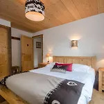 Superbe Appartement 3 Etoiles A Chamonix, 2 Chambres, Balcon, Cheminee Deco, Parking Et Wi-Fi - Fr-1-343-197