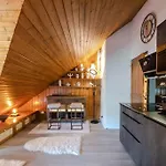 Bel Appartement Entier En Style Chalet A Chamonix