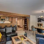 Apartment Villa Vallet 1, Alpes Travel, Chamonix Old Town, Sleeps 6