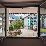 Central Spacious Flat With Private Parking