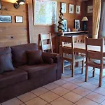 Grand 3 Pieces A Chamonix Avec Balcon Et Parking - Fr-1-517-15