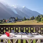 Family Apartment Mont Blanc View