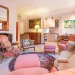 Spacious Apartment With Balcony In Chamonix