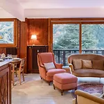 Spacious Apartment With Balcony In Chamonix