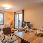 Perle Blanche - Brand New 2 Bedroom Apartment Perfectly Located