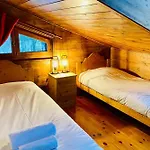 Mont Blanc View Apt In The Heart Of Chamonix