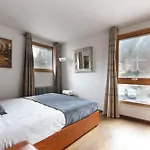 L\'Outa - Center Of Chamonix - Mont-Blanc View