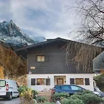 Violette De Cham - Jardin Prive - Vue Mont Blanc