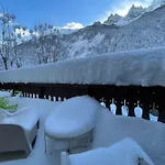 Mont Blanc View Apt In The Heart Of Chamonix