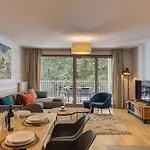 White Pearl A13 - Alpes Travel - Central Chamonix