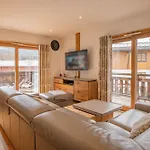 Grand Paradis- Modern 3 Bedroom Apartment With Spectacular Views