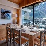 Beautiful Apartment With Superb View Of Mont Blanc