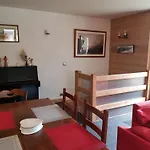 Bel Appartement , Son Jardin Et Le Lac