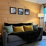 Appartement Type Studio Dans Chamonix Centre