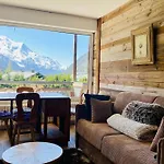 Charming Apt With Swimming Pool In Argentiere