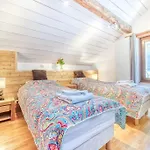 Chalet L\'Argoat - Warm And Cosy 6 Bedroom Chalet