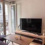 Modern 2-Br In The Heart Of Chamonix