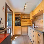 Appartement T4 Familial A Chamonix, Avec Parking Et Pres Des Grand Montets