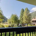 Appartement T4 Familial A Chamonix, Avec Parking Et Pres Des Grand Montets
