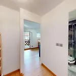 Le Petit Studio Avec Vue Et Balcon
