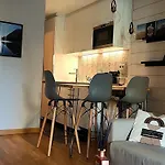 Studio Confortable Renove Avec Wifi A Chamonix - Fr-1-517-69
