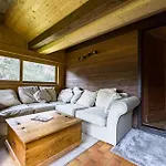 Authentic Family Chalet With Garden In Chamonix