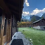 Authentic Family Chalet With Garden In Chamonix
