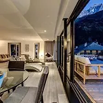 Penthouse Le Lustre