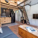 Modern Chalet For 5 People, Mountain, Town Center Ski Touring