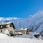 Residence Igloo 3 Ski In-Ski Out - Happy Rentals