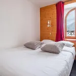 Chalet La Chapelle Aux Pieds Des Pistes