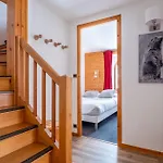 Chalet La Chapelle Aux Pieds Des Pistes