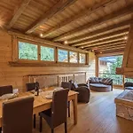 Appartement De 115M² Avec Terrasse Et Cheminee A Chamonix-Mont-Blanc, Proche Centre Et Telepherique - Fr-1-343-178