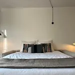 Center & Unique Mountain View