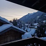 Appartement Ensoleille Aux Tines, Vue Massif