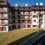 Bel Appartement Central Avec Balcon Et Parking A Chamonix - Fr-1-343-236