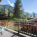 Chalet A Chamonix Avec Sauna Et Jacuzzi - Fr-1-343-253