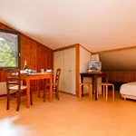 La Perseverance 14 Studio - Happy Rentals