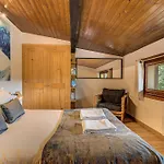 Apartment Les Nantillons - Alpes Travel - Central Chamonix