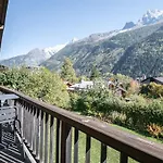 Chalet Authentique Pres De Chamonix Avec Jardin Et Parking - Fr-1-343-182