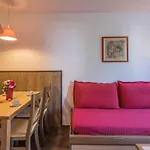 2 Pieces Avec Parking Pres Gare Routiere Et Remonte-Pentes, Chamonix-Mont-Blanc - Fr-1-517-13