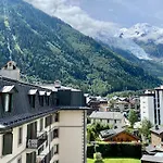 Elegant 3 Bedroom Apartment, Central Chamonix