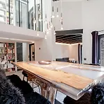 Demi-Chalet Cosy A Chamonix Avec Jardin, Parking Et Wi-Fi - Fr-1-343-227