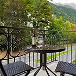 Apartment Staddon - Alpes Travel - Central Chamonix - Sleeps 4-6