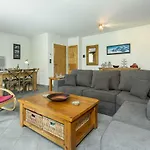 Apartment Staddon - Alpes Travel - Central Chamonix - Sleeps 4-6