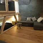Beautiful apartment in Chamonix centre with superb mountain views