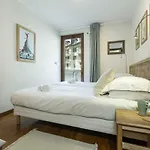 Apartment Ensa - Alpes Travel - Central Chamonix - Sleeps 4