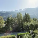 Apartment Ensa - Alpes Travel - Central Chamonix - Sleeps 4