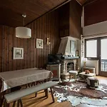 Le Géant Private duplex apartment